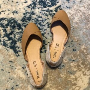 Tom’s WOMENS Jutti D’Orsay Flats